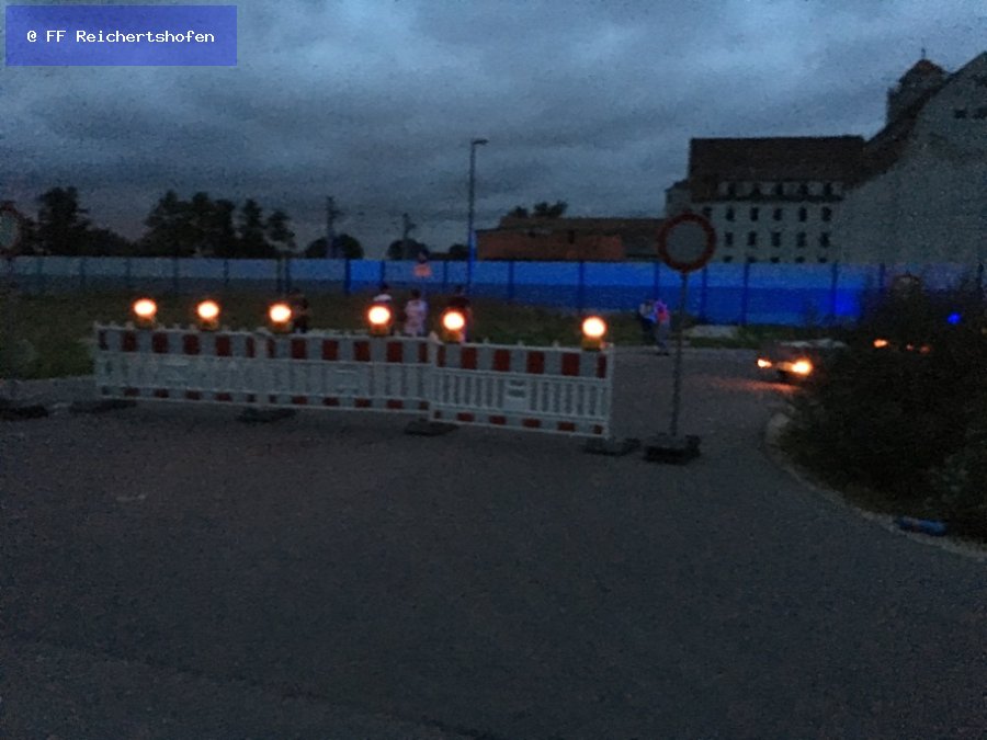 Absturzgefährdete Teile (lose Dachteile, usw.) Absturzgefährdete Teile (lose Dachteile, usw.)