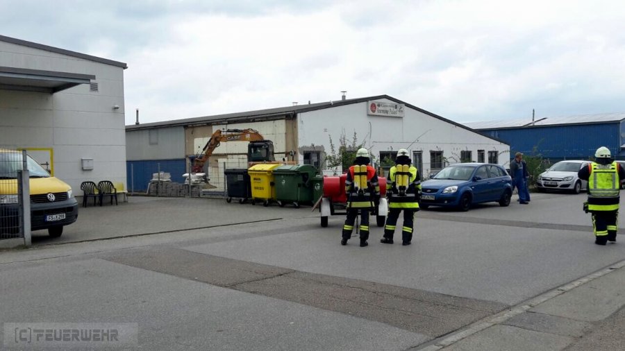 Freiwerden gef. Stoffe (Mineralöle, Chemikalien, Gas) Freiwerden gef. Stoffe (Mineralöle, Chemikalien, Gas)