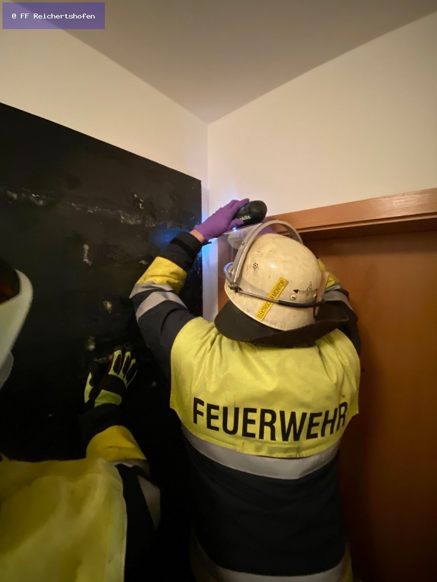 Verschließen v. Raum o. Wohnung b. akuter Gefahr Verschließen v. Raum o. Wohnung b. akuter Gefahr