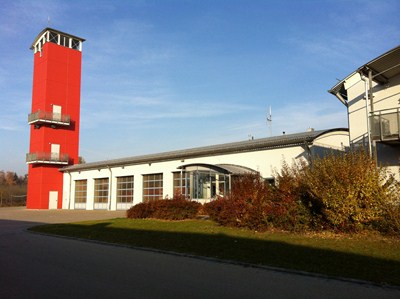 halle 400 300